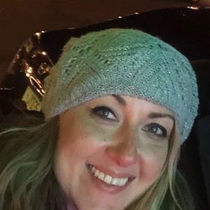 Meet your Posher, Dee